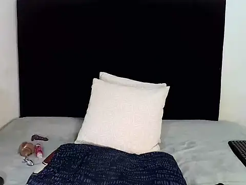 RayaBae online show from 4, 3, 2026