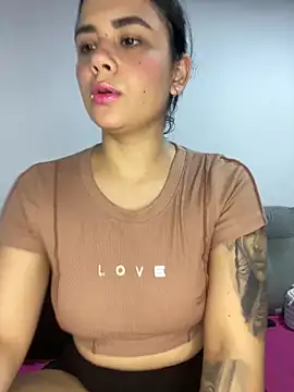 Leyna Kenet online show from 28, 2, 2025