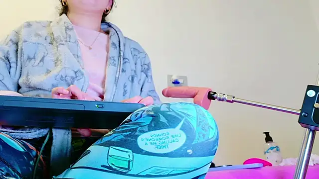 Snapshot of NeredaXxx chatting on 14, 2, 2026 NeredaXxx online show from 14, 2, 2026