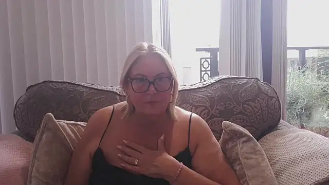 MoistCurveyChanel online show from 6, 6, 2026