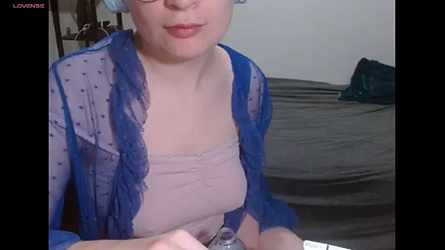 livcutebaby online show from 6, 1, 2025