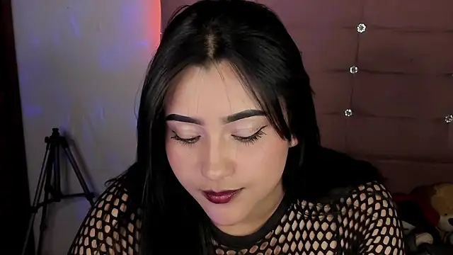 male couper online show from 20, 2, 2025