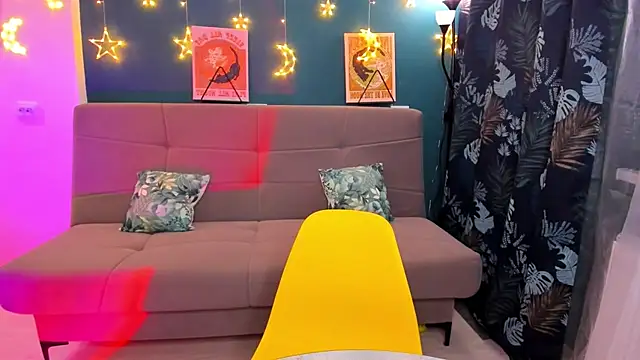 Xloe Queen online show from 17, 2, 2025