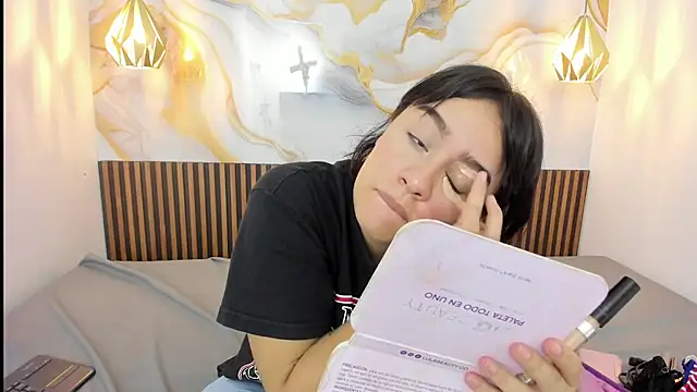 MelissaGilll online show from 27, 10, 2025