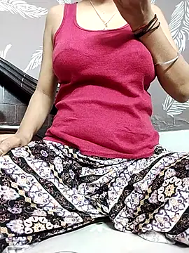 Snapshot of shalini_fire chatting on 29, 10, 2025 shalini fire online show from 29, 10, 2025