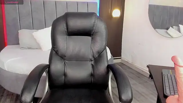 bella gibson online show from 20, 2, 2025