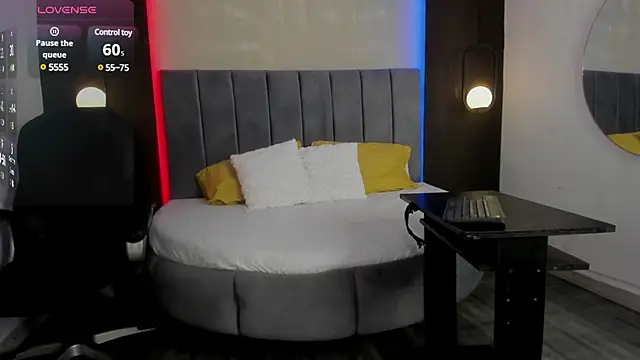 bella gibson online show from 9, 3, 2025