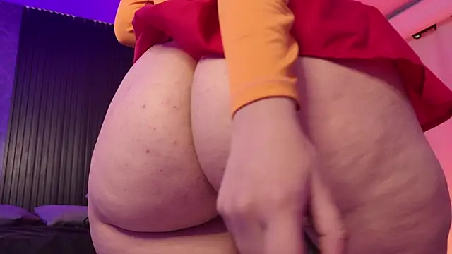 Snapshot of Little_maeve chatting on 31, 1, 2025 Little maeve online show from 31, 1, 2025