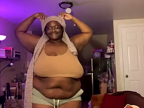 BigKittyRaven online show from 8, 12, 2024