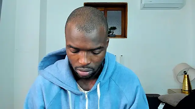 Snapshot of Dylan_Taylor chatting on 10, 6, 2026 Dylan Taylor online show from 10, 6, 2026
