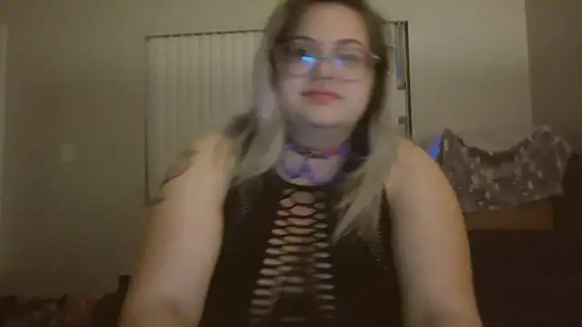 HoneyBear19 online show from 4, 2, 2025