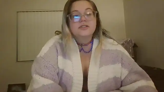 HoneyBear19 online show from 24, 2, 2025