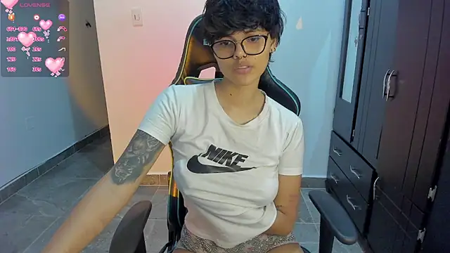 Snapshot of gooddess_isis chatting on 23, 1, 2025 gooddess isis online show from 23, 1, 2025