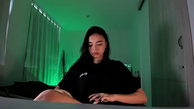 AnabelWolf online show from 31, 1, 2025