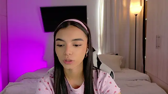 AnabelWolf online show from 27, 9, 2025