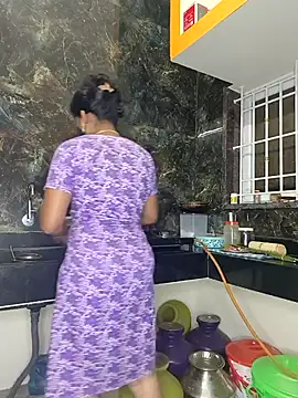 Tamil Shalini Lustyy online show from 11, 11, 2025