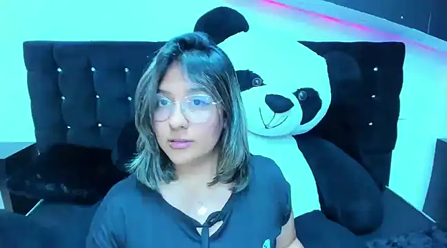 Snapshot of Pandoracherry chatting on 4, 1, 2025 Pandoracherry online show from 4, 1, 2025