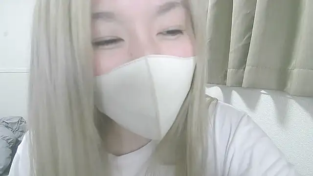Snapshot of Remi_official chatting on 9, 7, 2026 Remi official online show from 9, 7, 2026