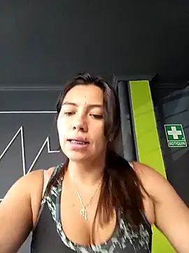 Snapshot of LIZ-06_ chatting on 4, 3, 2025 LIZ-06 online show from 4, 3, 2025