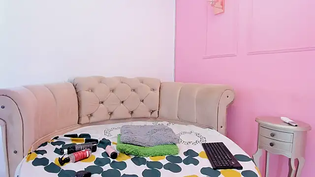 Snapshot of briannaduque chatting on 7, 1, 2025 briannaduque online show from 7, 1, 2025