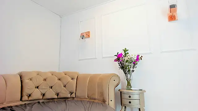 Snapshot of briannaduque chatting on 21, 2, 2025 briannaduque online show from 21, 2, 2025