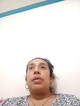 yaz guzman online show from 16, 10, 2025