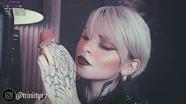 Snapshot of Trinity___s chatting on 26, 12, 2024 Trinity s online show from 26, 12, 2024