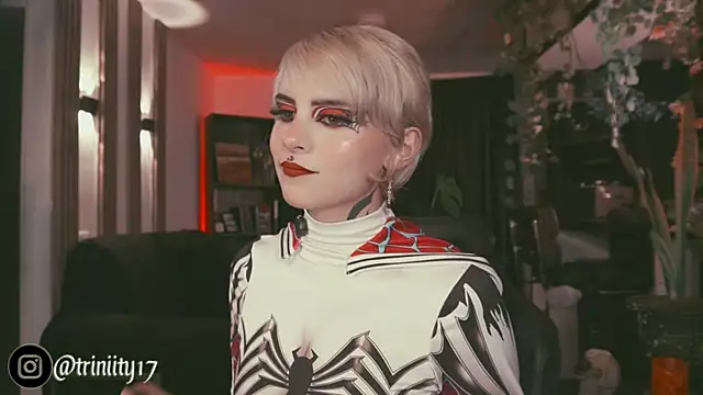 Snapshot of Trinity___s chatting on 13, 9, 2025 Trinity s online show from 13, 9, 2025