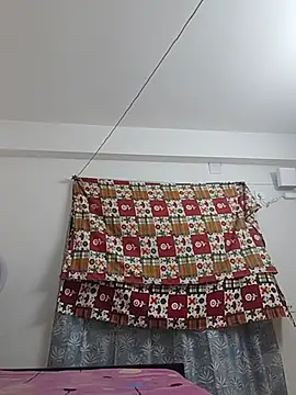 Snapshot of Cute-manisha chatting on 10, 9, 2025 Cute-manisha online show from 10, 9, 2025