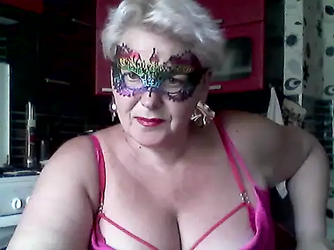 Lisa Suzie online show from 11, 6, 2026