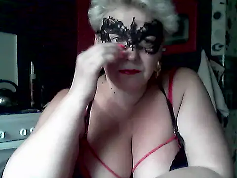 Lisa Suzie online show from 18, 6, 2026