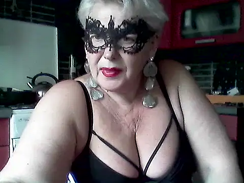 Lisa Suzie online show from 19, 6, 2026