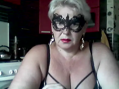 Lisa Suzie online show from 26, 6, 2026