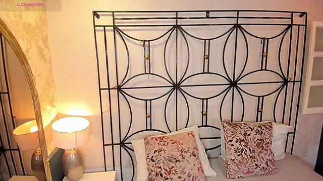 Snapshot of Pamela_Johnsonn chatting on 23, 9, 2025 Pamela Johnsonn online show from 23, 9, 2025