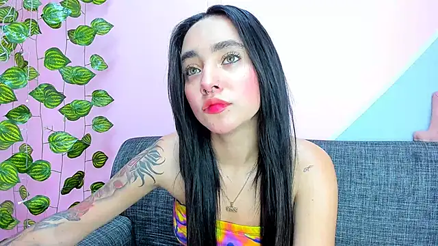 Snapshot of dakota-bright01 chatting on 21, 2, 2025 dakota-bright01 online show from 21, 2, 2025