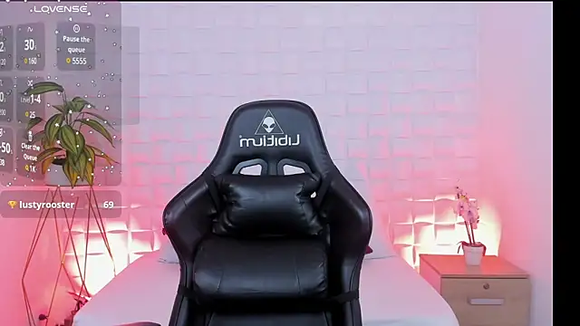 Snapshot of stephanya_ chatting on 6, 2, 2025 stephanya online show from 6, 2, 2025