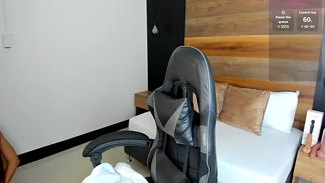 Snapshot of stephanya_ chatting on 13, 10, 2025 stephanya online show from 13, 10, 2025