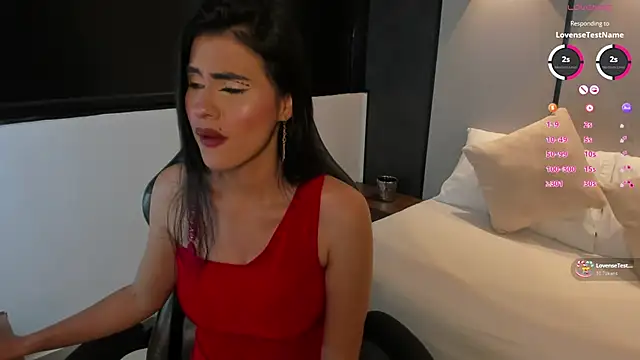 Snapshot of stephanya_ chatting on 24, 10, 2025 stephanya online show from 24, 10, 2025