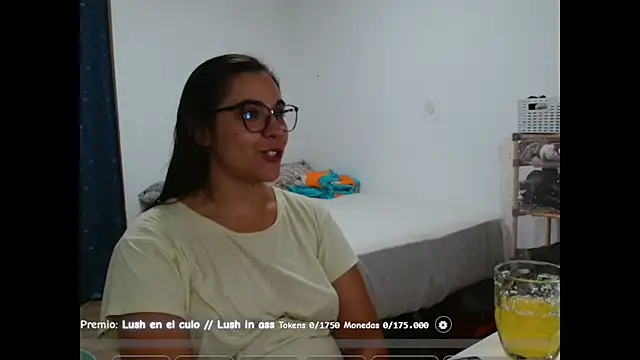 Ursumi1 online show from 18, 9, 2025