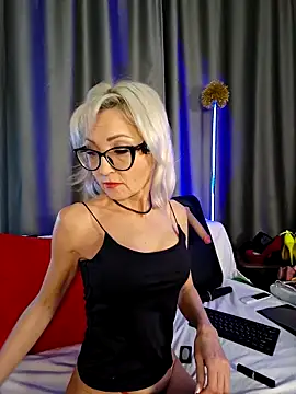 Snapshot of Milforja chatting on 20, 2, 2026 Milforja online show from 20, 2, 2026