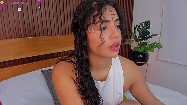 Snapshot of yaya23x chatting on 29, 9, 2025 yaya23x online show from 29, 9, 2025