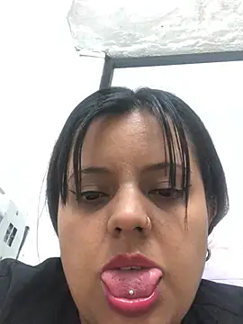 Snapshot of tuty_Tap chatting on 4, 3, 2026 tuty Tap online show from 4, 3, 2026