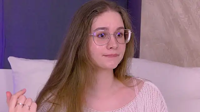 Snapshot of EllieHayes chatting on 1, 7, 2026 EllieHayes online show from 1, 7, 2026