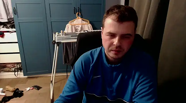 CuteMan33 online show from 21, 2, 2025