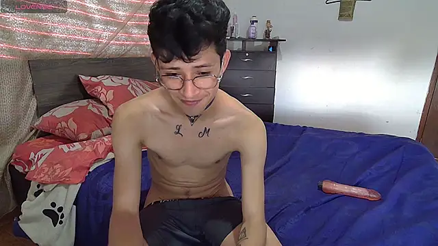 Snapshot of Sweet_c4mer0n chatting on 13, 10, 2025 Sweet c4mer0n online show from 13, 10, 2025