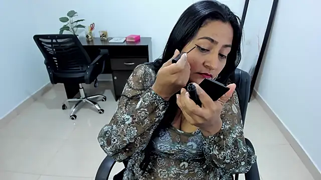 Adele Sweett online show from 20, 2, 2025