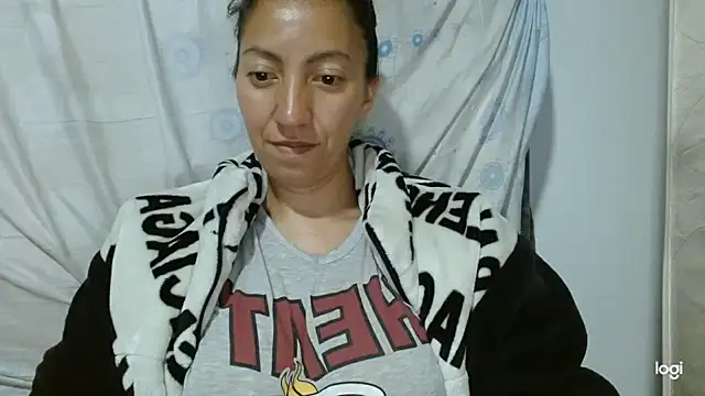 Snapshot of kaybabyhot chatting on 16, 10, 2025 kaybabyhot online show from 16, 10, 2025