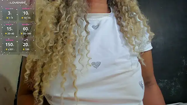 KamariaFyre online show from 18, 4, 2026