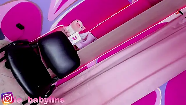 babylinsie online show from 25, 1, 2025