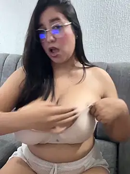 Savinneexotic online show from 2, 6, 2026